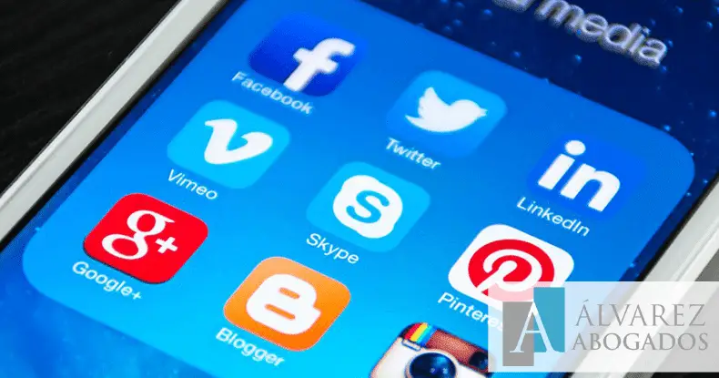 abogado redes sociales