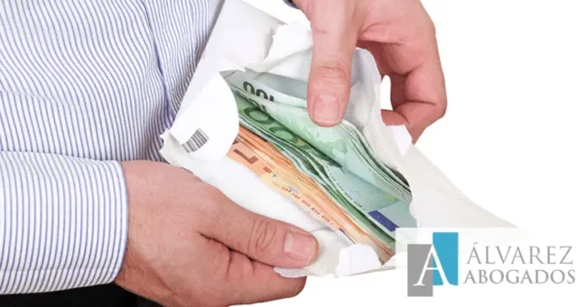 Delitos administración pública abogados Tenerife