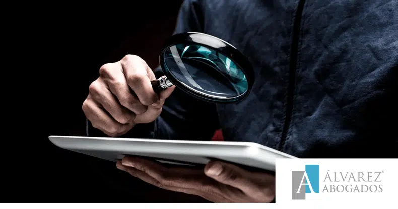 Delito falsedad documental Tenerife