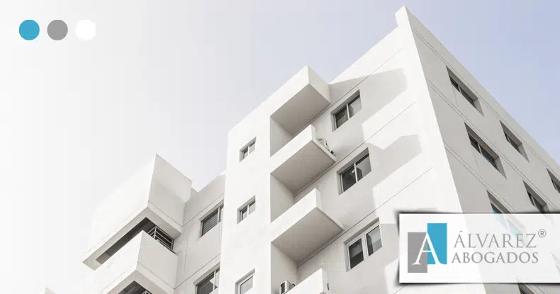 El abogado en compraventa de inmuebles