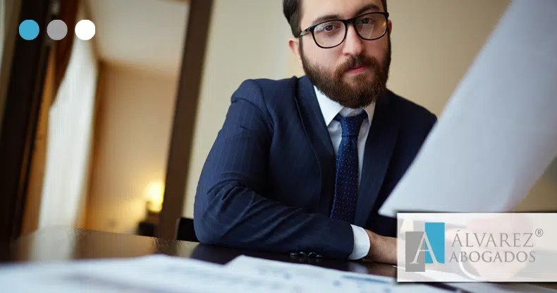 Primera consulta en Álvarez Abogados ®