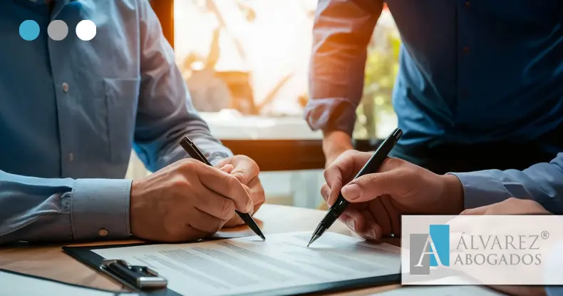 Asesoría y revisión de contratos